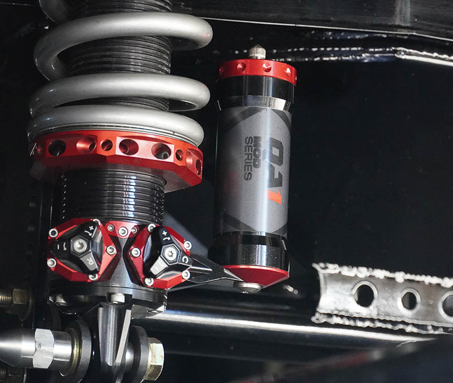 QA1 MOD shocks for drag racing featuring independent control of high-speed compression and low-speed rebound for optimized traction and launch.